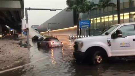 Strong thunderstorms cause flash floods in parts of Broward; hundreds of delays, entrance ramp closure at FLL